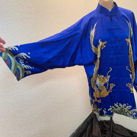 Beautiful blue silk kimono jacket with mandarin collar and golden dragon design - Picture 2 of 12